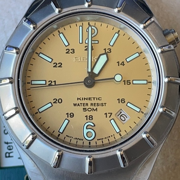 Seiko kinetic men stainless steel wr50m w/date